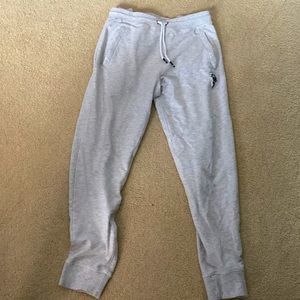 Medium GOAT USA joggers